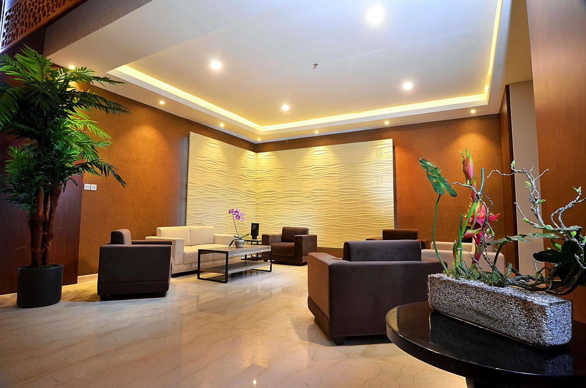 Ascent Premiere Hotel And Convention Маланг Экстерьер фото