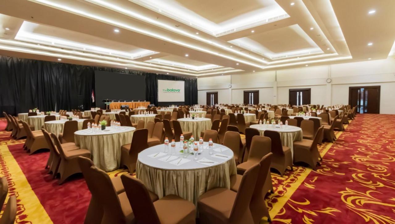 Ascent Premiere Hotel And Convention Маланг Экстерьер фото